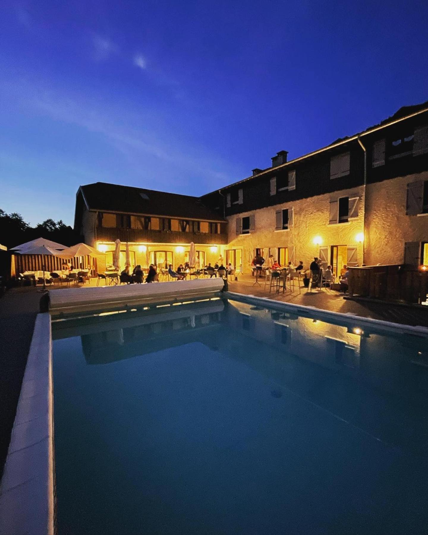 Hotel Restaurant Le Madame La Ferriere  Bagian luar foto